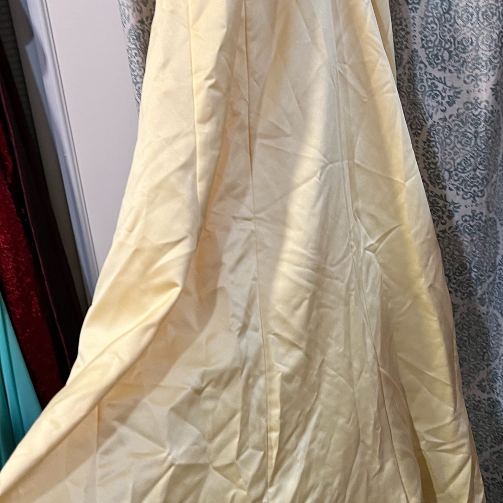 Davids Bridal Golden Yellow Gown Prom Homecoming Dress - Picture 11 of 13